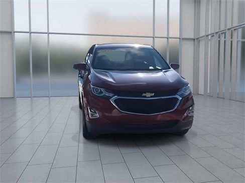 Used 2019 Chevrolet Equinox LT image 3