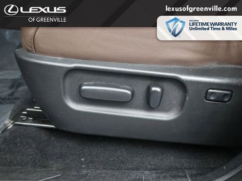 Used 2023 Toyota Tacoma Limited AWD/4WD image 25