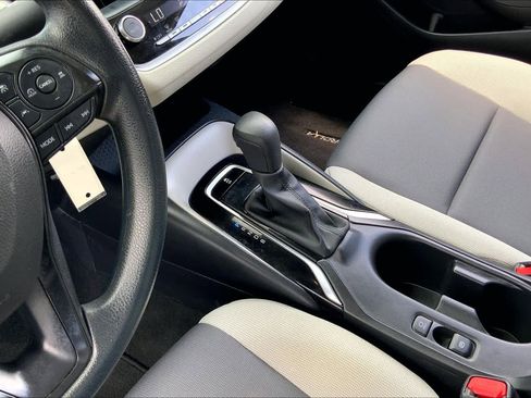 Used 2023 Toyota Corolla LE image 16