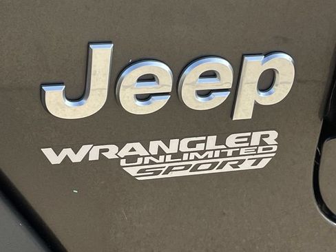 Used 2020 Jeep Wrangler Unlimited Sport S AWD/4WD image 28