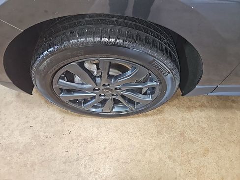 Used 2023 Chevrolet Equinox RS w/ RS Leather Package image 13