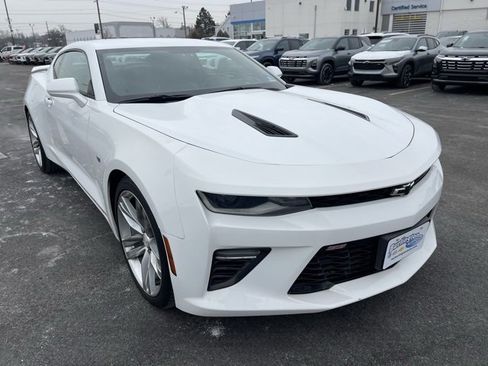 Used 2016 Chevrolet Camaro SS image 1