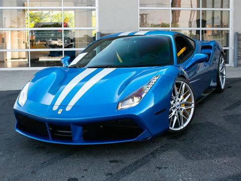 Used 2019 Ferrari 488 GTB RWD image 2