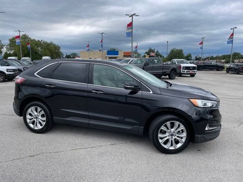 Used 2021 Ford Edge Titanium w/ Cargo Accessory Package FWD image 2