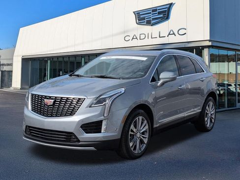 Certified 2025 Cadillac XT5 Premium Luxury w/ Technology Package AWD/4WD image 1