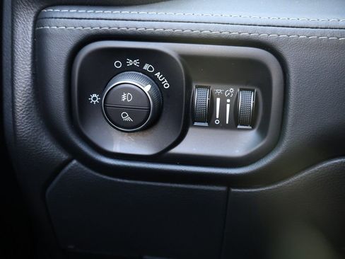 Used 2023 RAM 3500 Limited image 37