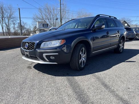 Used 2015 Volvo XC70 T6 image 3