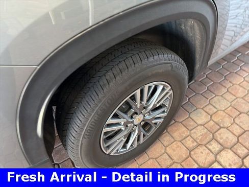 Used 2024 Chevrolet Traverse LT image 20