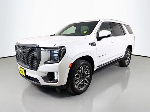 Used 2024 GMC Yukon Denali Ultimate AWD/4WD image 10