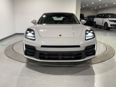 Used 2025 Porsche Panamera 4 AWD/4WD image 5