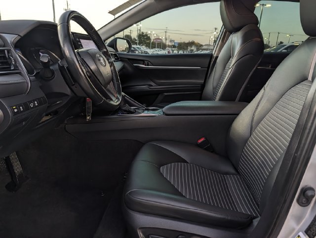 Used 2023 Toyota Camry SE FWD image 24