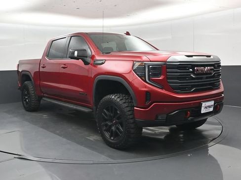 Used 2024 GMC Sierra 1500 AT4 w/ Technology Package AWD/4WD image 1