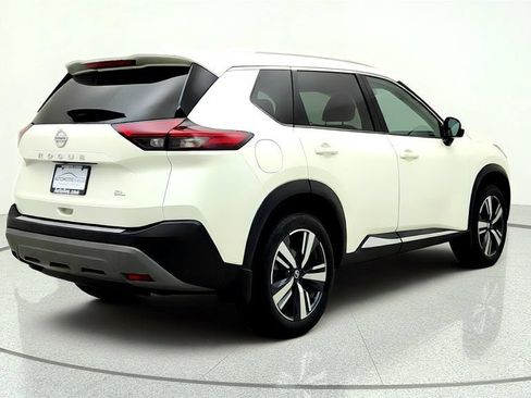 Used 2021 Nissan Rogue SL w/ Premium Package FWD image 5