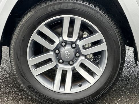 Used 2024 Toyota 4Runner TRD Sport image 32