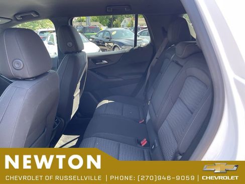 Used 2025 Chevrolet Equinox LT w/ Safety and Technology Package FWD image 35