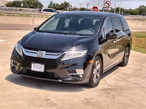 Used 2020 Honda Odyssey Touring image 2