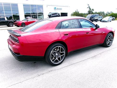New 2026 Dodge Charger R/T AWD/4WD image 4