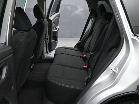 Used 2024 Nissan Rogue S AWD/4WD image 9