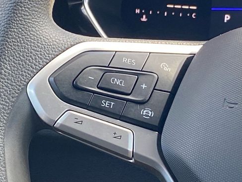 Certified 2022 Volkswagen Jetta Sport image 7