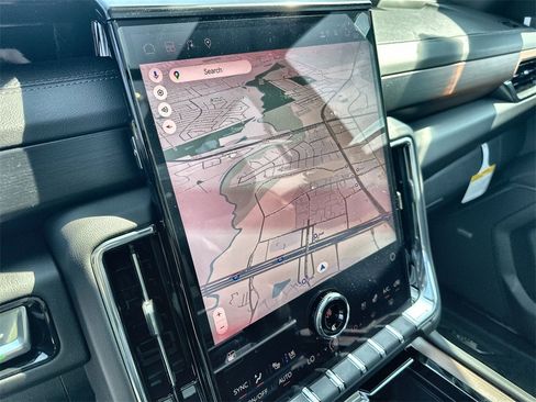 New 2026 GMC Yukon Denali w/ Sun & Power Step Package image 28