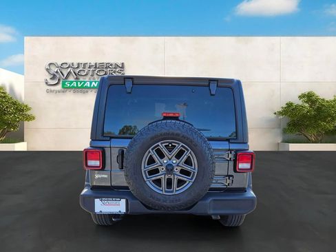 Used 2024 Jeep Wrangler Sport AWD/4WD image 4