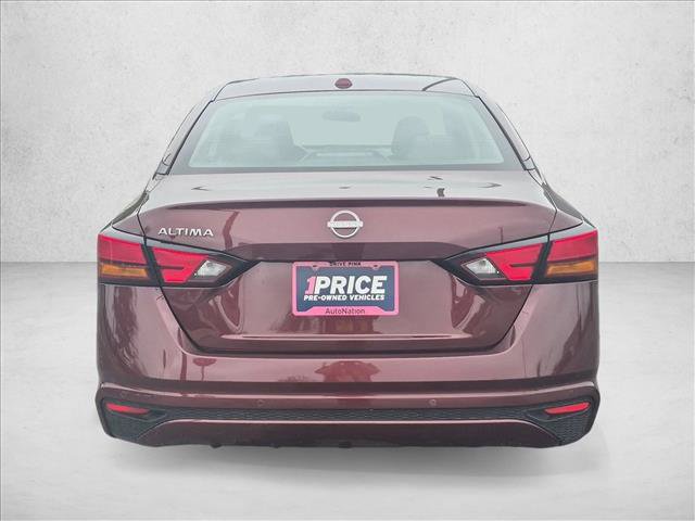 Used 2025 Nissan Altima 2.5 SV FWD image 7