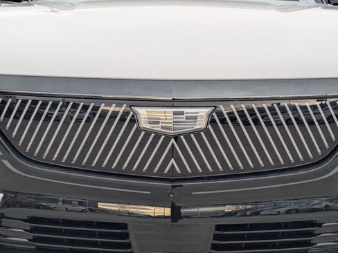 Certified 2025 Cadillac Escalade IQ Sport 1 w/ Smart Trailering package image 10