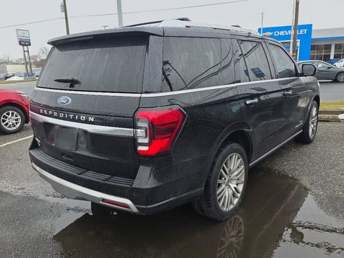 Used 2023 Ford Expedition Platinum image 6