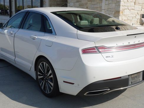 Used 2017 Lincoln MKZ Reserve w/ Technology Package FWD image 9