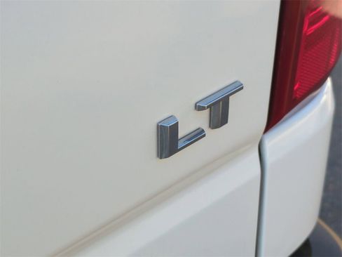 Used 2025 Chevrolet Silverado 1500 LT image 31