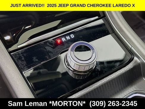 New 2025 Jeep Grand Cherokee Laredo X w/ Luxury Tech Group I image 16