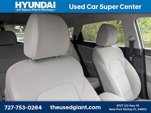 Certified 2021 Hyundai Tucson SEL w/ Cargo Package FWD image 6