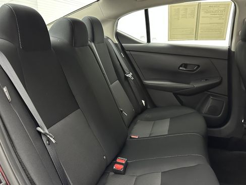 Used 2025 Nissan Sentra SV image 32