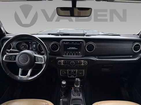 Used 2019 Jeep Wrangler Unlimited Sahara AWD/4WD image 2