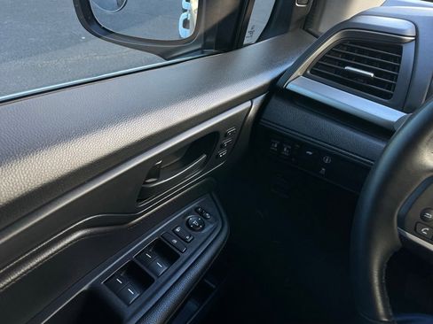 Certified 2024 Honda Odyssey EX-L image 23