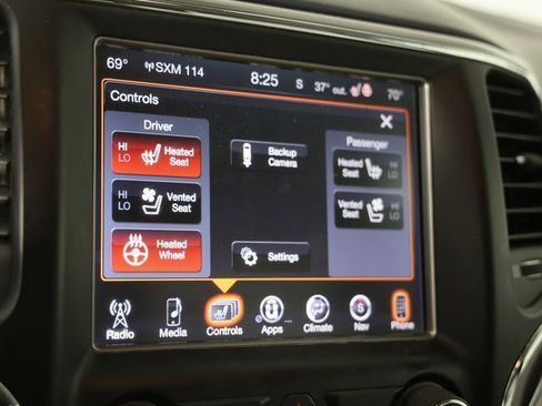 Used 2017 Jeep Grand Cherokee Summit image 7