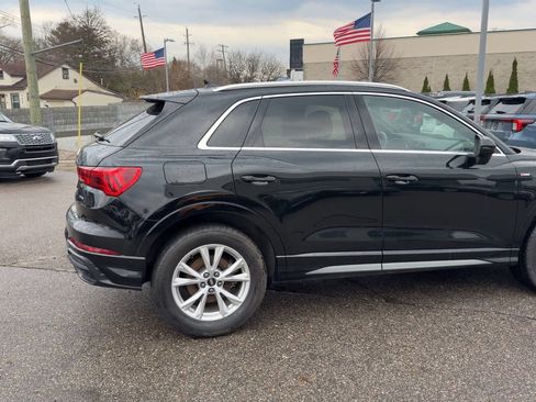 Used 2021 Audi Q3 2.0T Premium Plus w/ Premium Plus Package AWD/4WD image 11