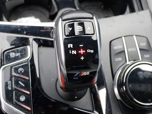 Used 2018 BMW M5 image 10