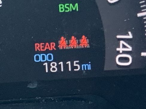 Used 2020 Toyota RAV4 Limited image 22