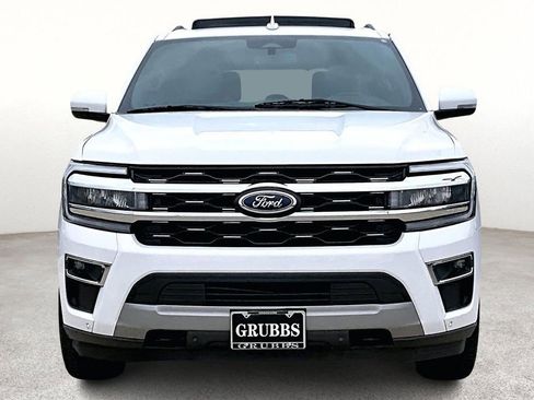 Used 2022 Ford Expedition Limited image 5