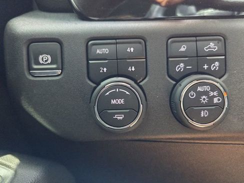 Used 2025 Chevrolet Silverado 1500 RST AWD/4WD image 25