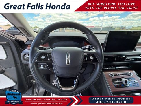 Used 2022 Lincoln Aviator Reserve w/ Equipment Group 201A AWD/4WD image 12