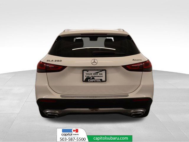 Used 2022 Mercedes-Benz GLA 250 4MATIC image 3