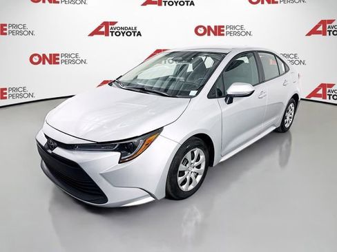 Certified 2025 Toyota Corolla LE image 3