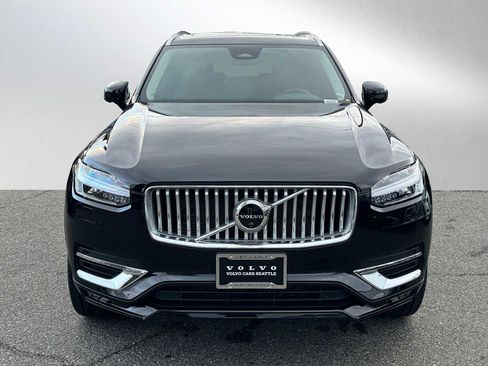 Certified 2025 Volvo XC90 B6 Plus w/ Protection Package Premier image 8