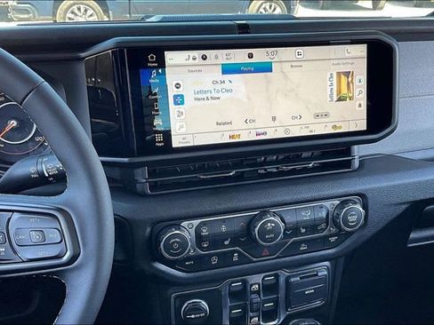 New 2026 Jeep Gladiator Willys AWD/4WD image 8