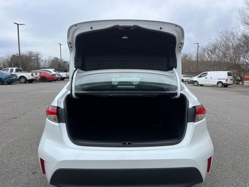 Used 2023 Toyota Corolla LE image 17