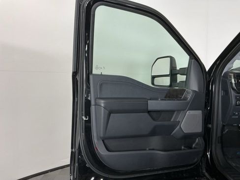 Used 2024 Ford F350 Lariat w/ Lariat Ultimate Package image 16
