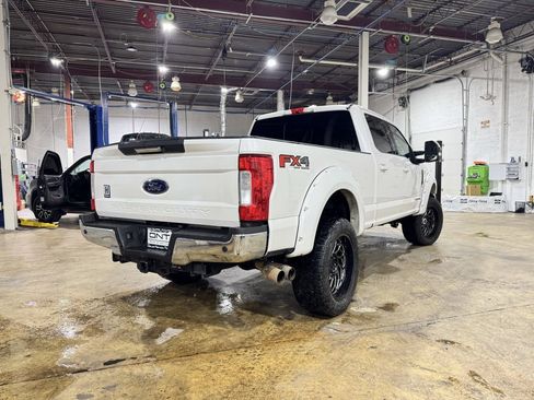 Used 2017 Ford F250 Lariat w/ Lariat Value Package image 6