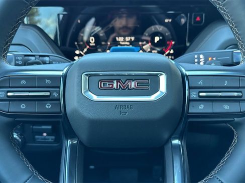 New 2026 GMC Yukon XL AT4 w/ AT4 Premium Plus Package image 23